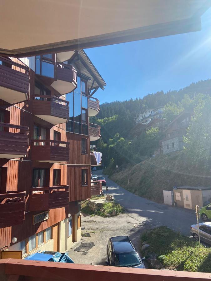 Appartement Charmant A La Tania, Courchevel Exterior photo